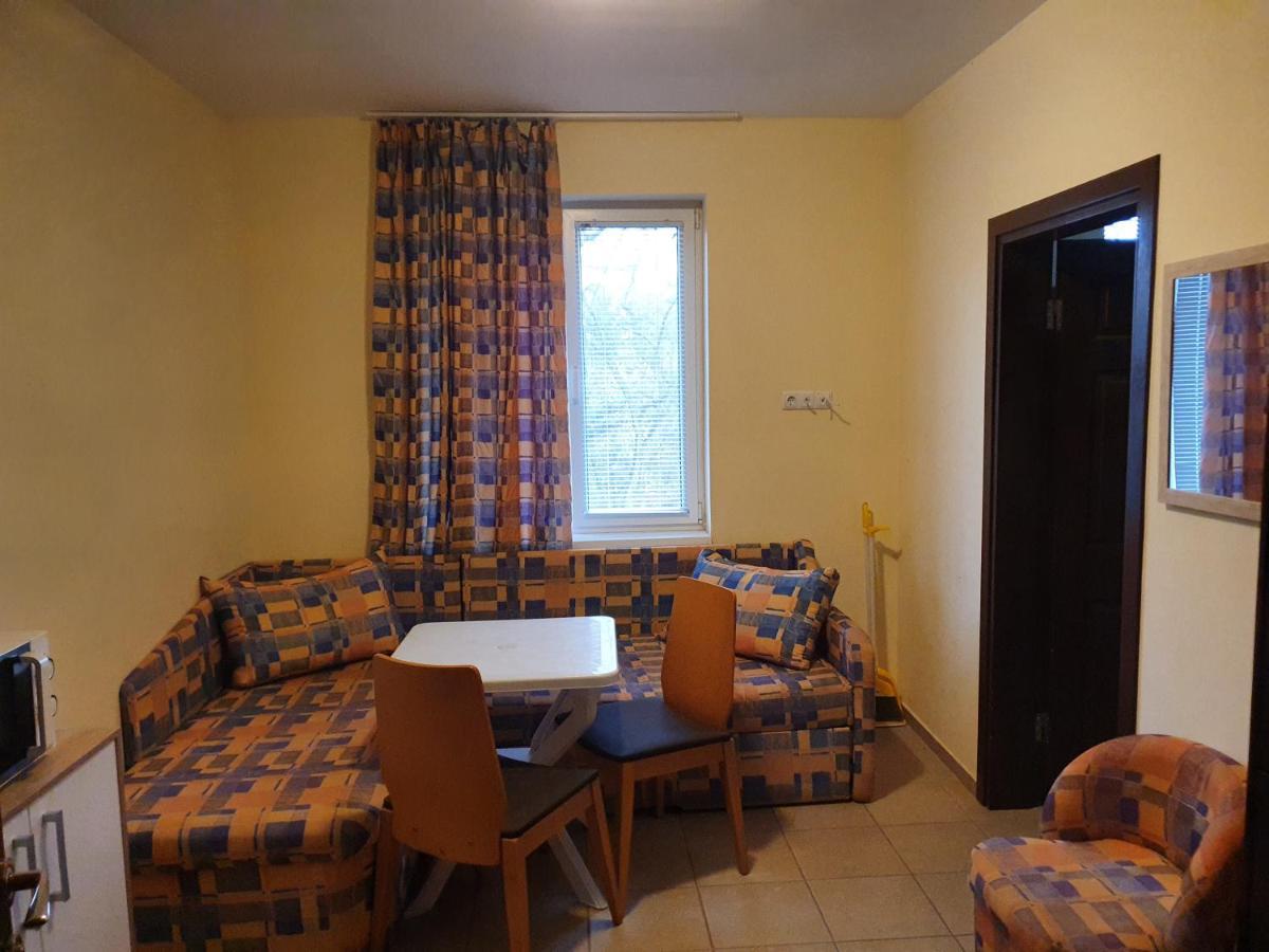 Viriks Hotell Burgas by Eksteriør bilde